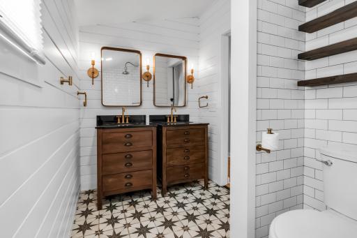 14717 Minnehaha Place, Wayzata, MN 55391