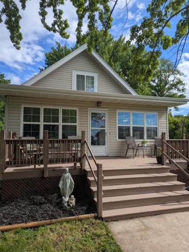 48760 10th Avenue, Kenyon, MN 55946