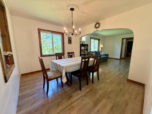 48760 10th Avenue, Kenyon, MN 55946