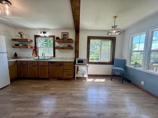 48760 10th Avenue, Kenyon, MN 55946