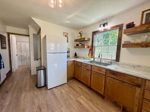 48760 10th Avenue, Kenyon, MN 55946