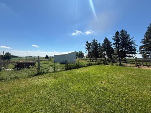 48760 10th Avenue, Kenyon, MN 55946