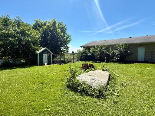 48760 10th Avenue, Kenyon, MN 55946