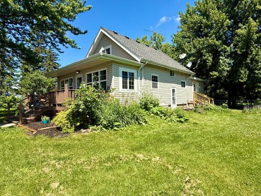 48760 10th Avenue, Kenyon, MN 55946