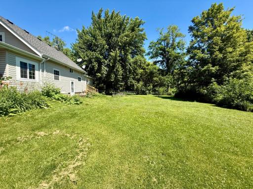48760 10th Avenue, Kenyon, MN 55946