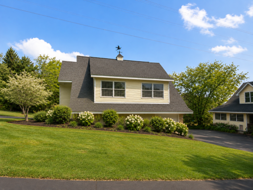 3020 Oakdale Drive, Pine Springs, MN 55115