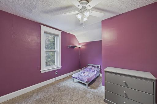 121 4th Avenue S, South Saint Paul, MN 55075