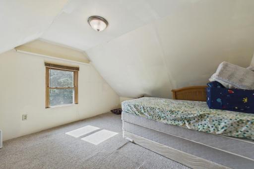 121 4th Avenue S, South Saint Paul, MN 55075