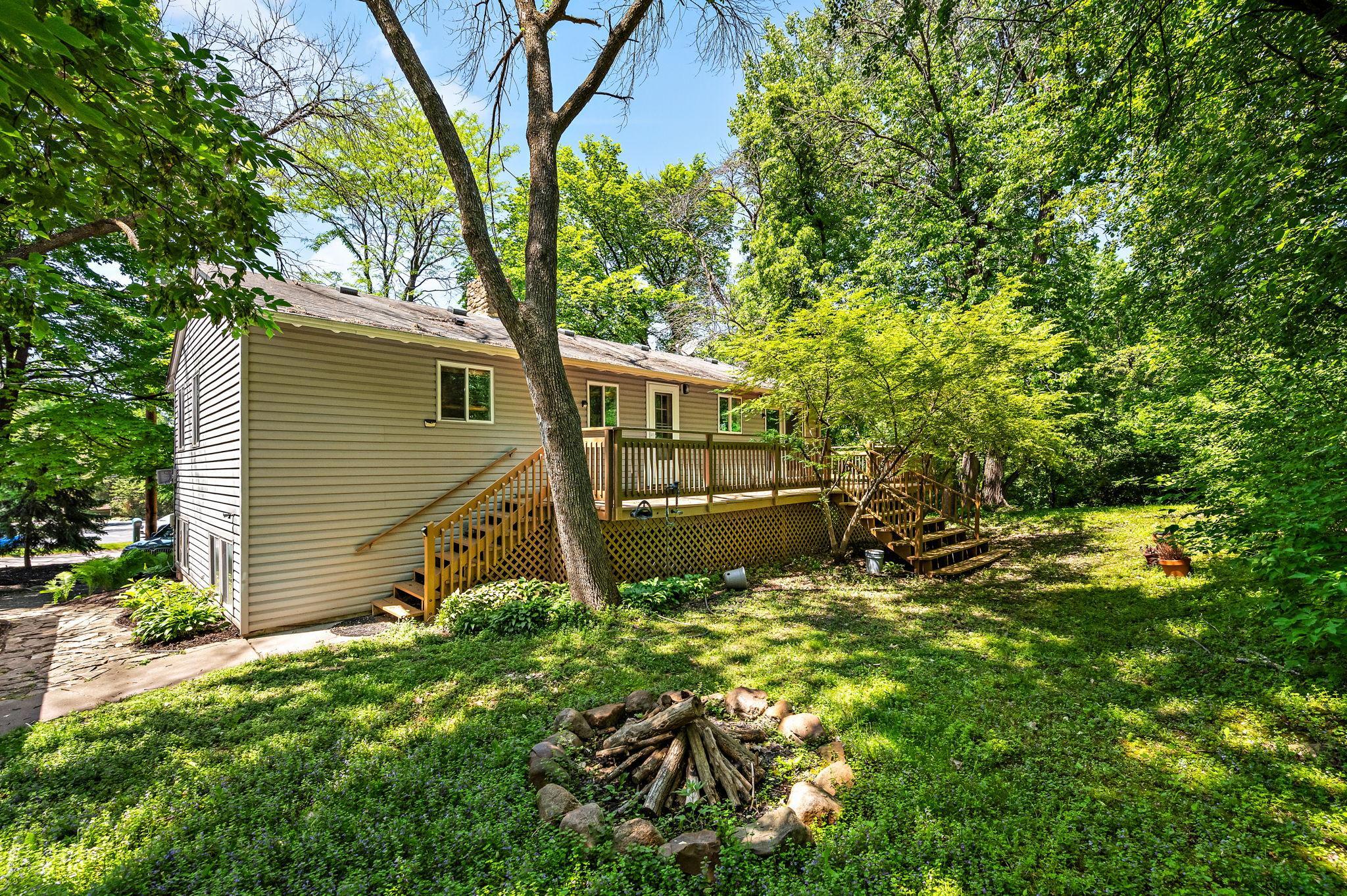 26-web-or-mls-5200-greenwood-cir.jpg