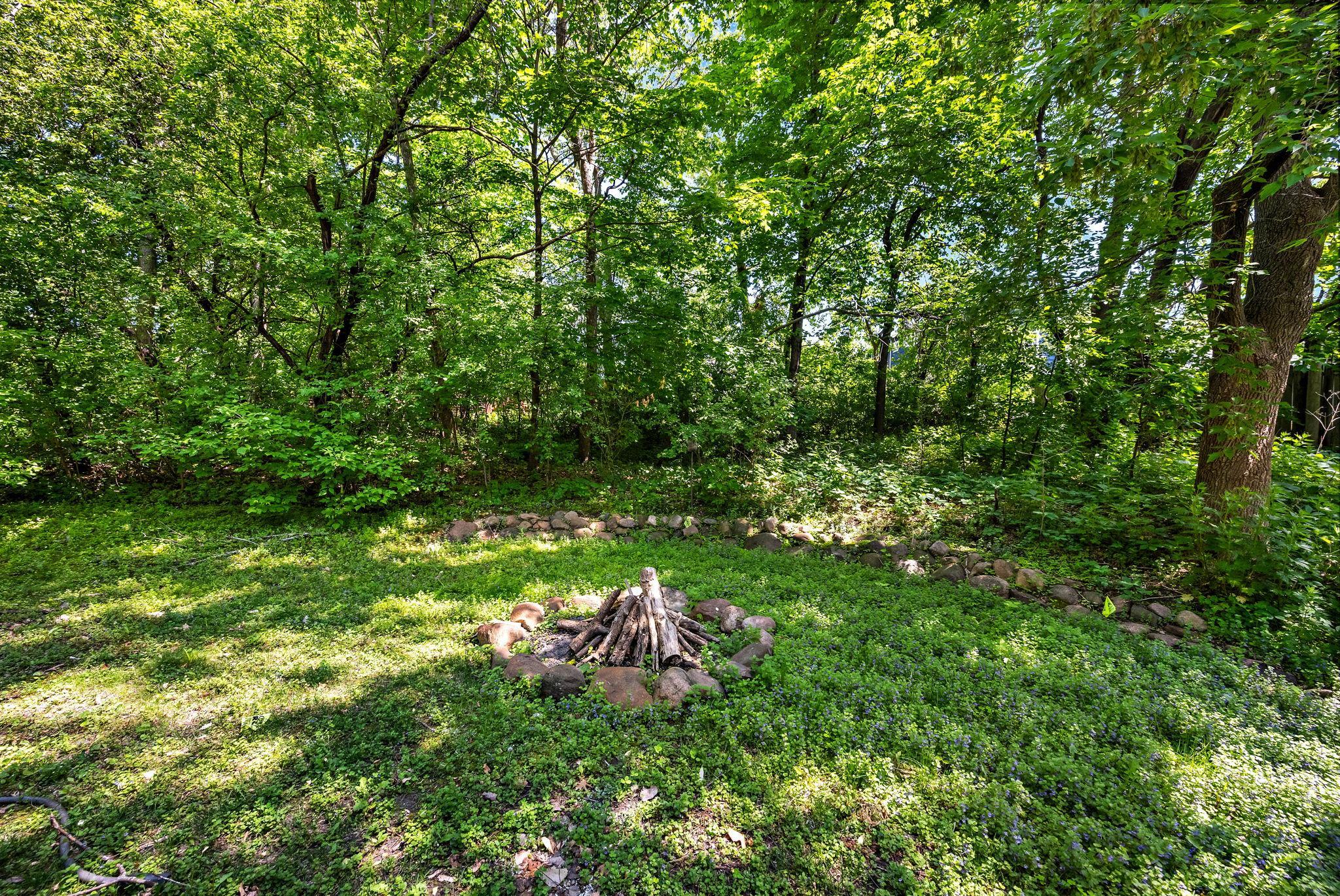 29-web-or-mls-5200-greenwood-cir.jpg