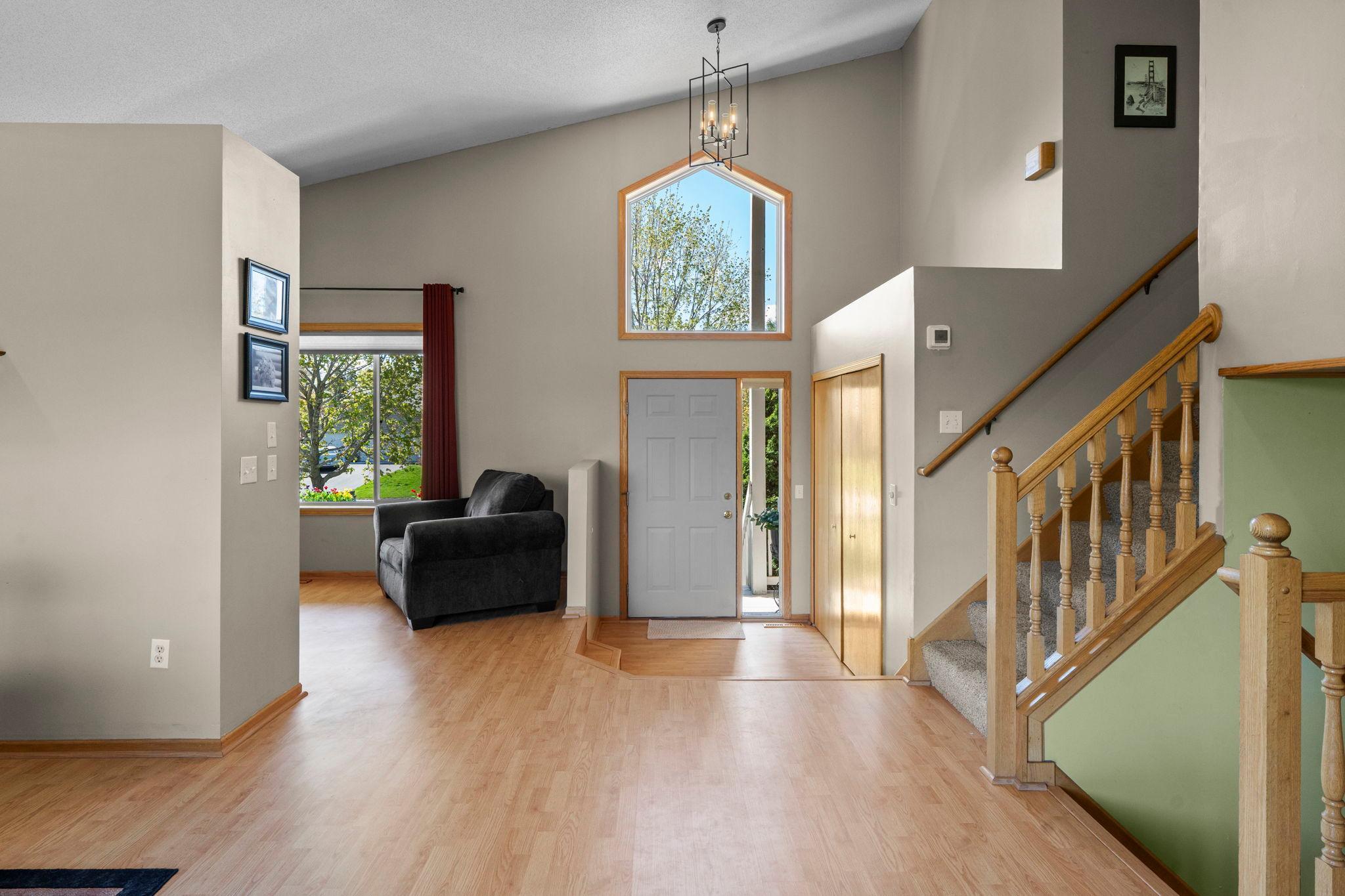 Spacious Front Entryway