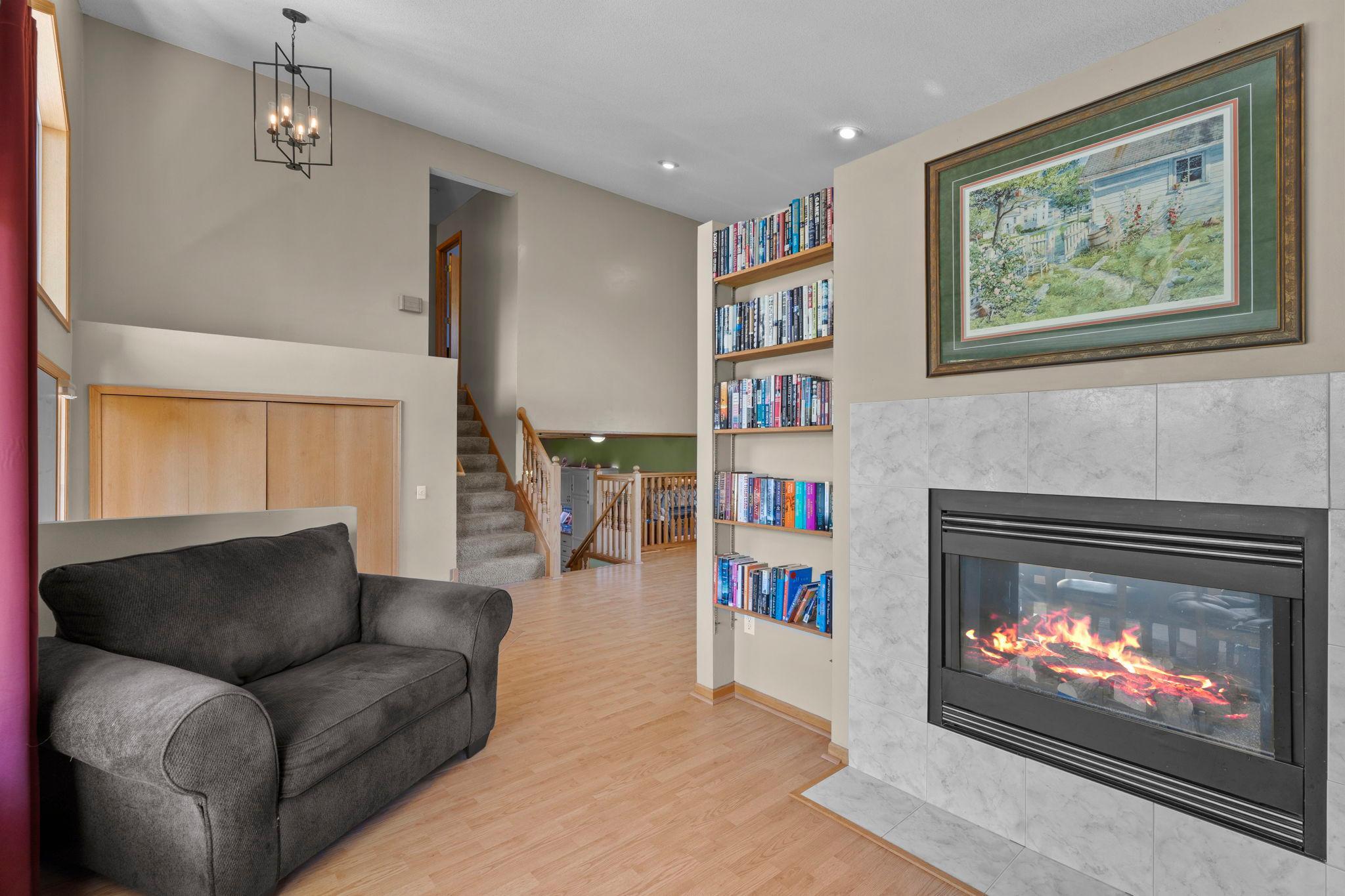 Front Office/Living/Flex Space