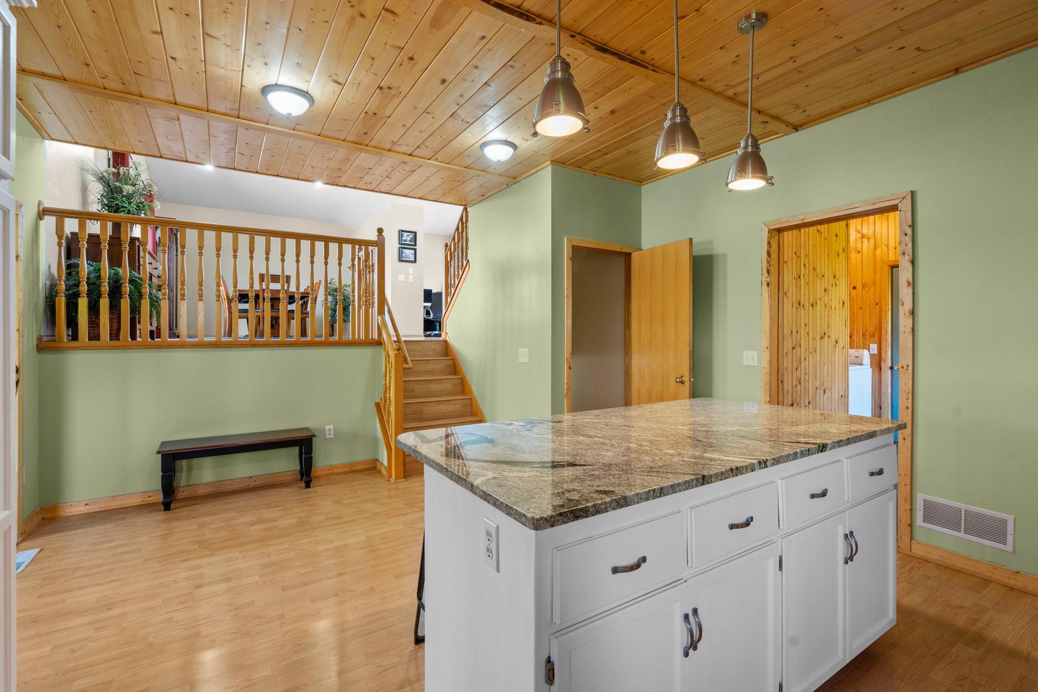 Eat in Kitchen area