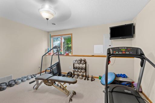 48-web-or-mls-2373 Quail Creek Pkwy-48.jpg
