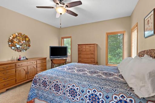 27-web-or-mls-2373 Quail Creek Pkwy-27.jpg
