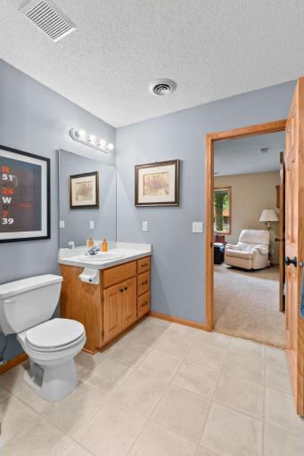 38-web-or-mls-2373 Quail Creek Pkwy-38.jpg