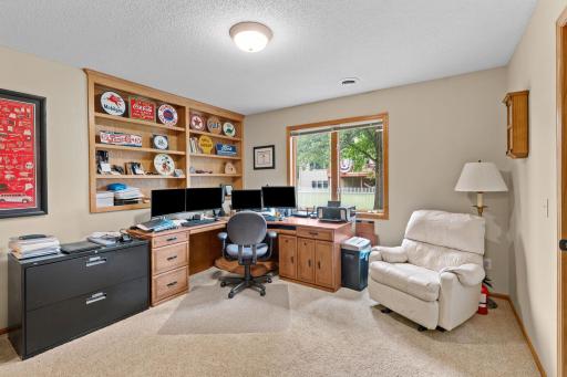35-web-or-mls-2373 Quail Creek Pkwy-35.jpg