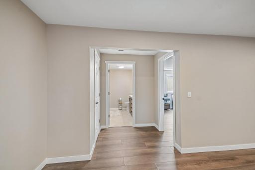 20-web-or-mls-E Cheyenne St-S0207-020.jpg