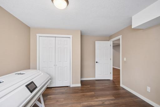 22-web-or-mls-E Cheyenne St-S0207-022.jpg
