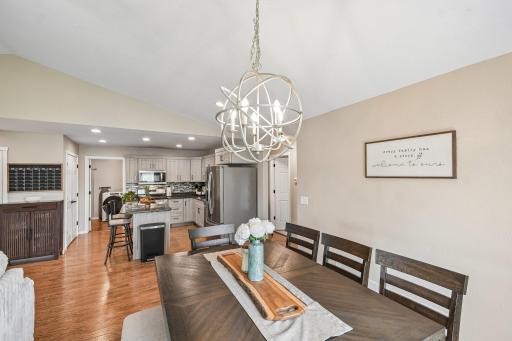 12-web-or-mls-E Cheyenne St-S0207-012.jpg