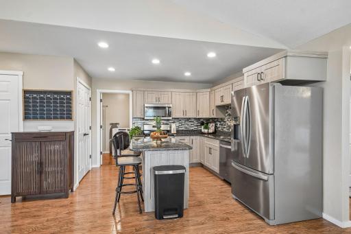 16-web-or-mls-E Cheyenne St-S0207-016.jpg