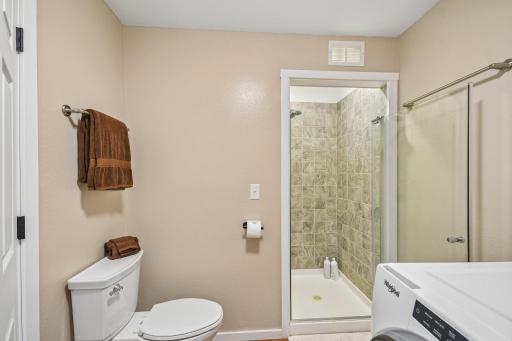 29-web-or-mls-E Cheyenne St-S0207-029.jpg