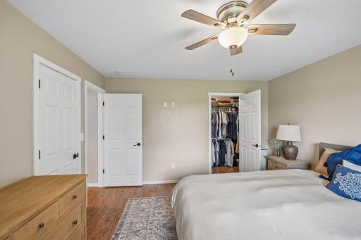 41-web-or-mls-E Cheyenne St-S0207-041.jpg