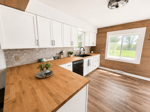 5766 County 12 Boulevard, Kenyon, MN 55946