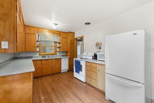 1405 Belmont Lane W, Saint Paul, MN 55113