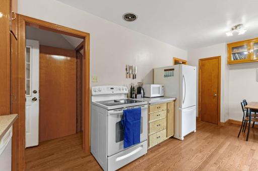1405 Belmont Lane W, Saint Paul, MN 55113