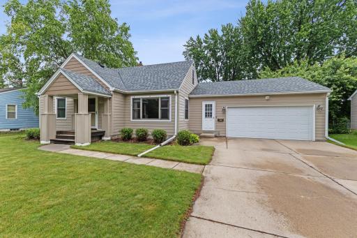 1405 Belmont Lane W, Saint Paul, MN 55113
