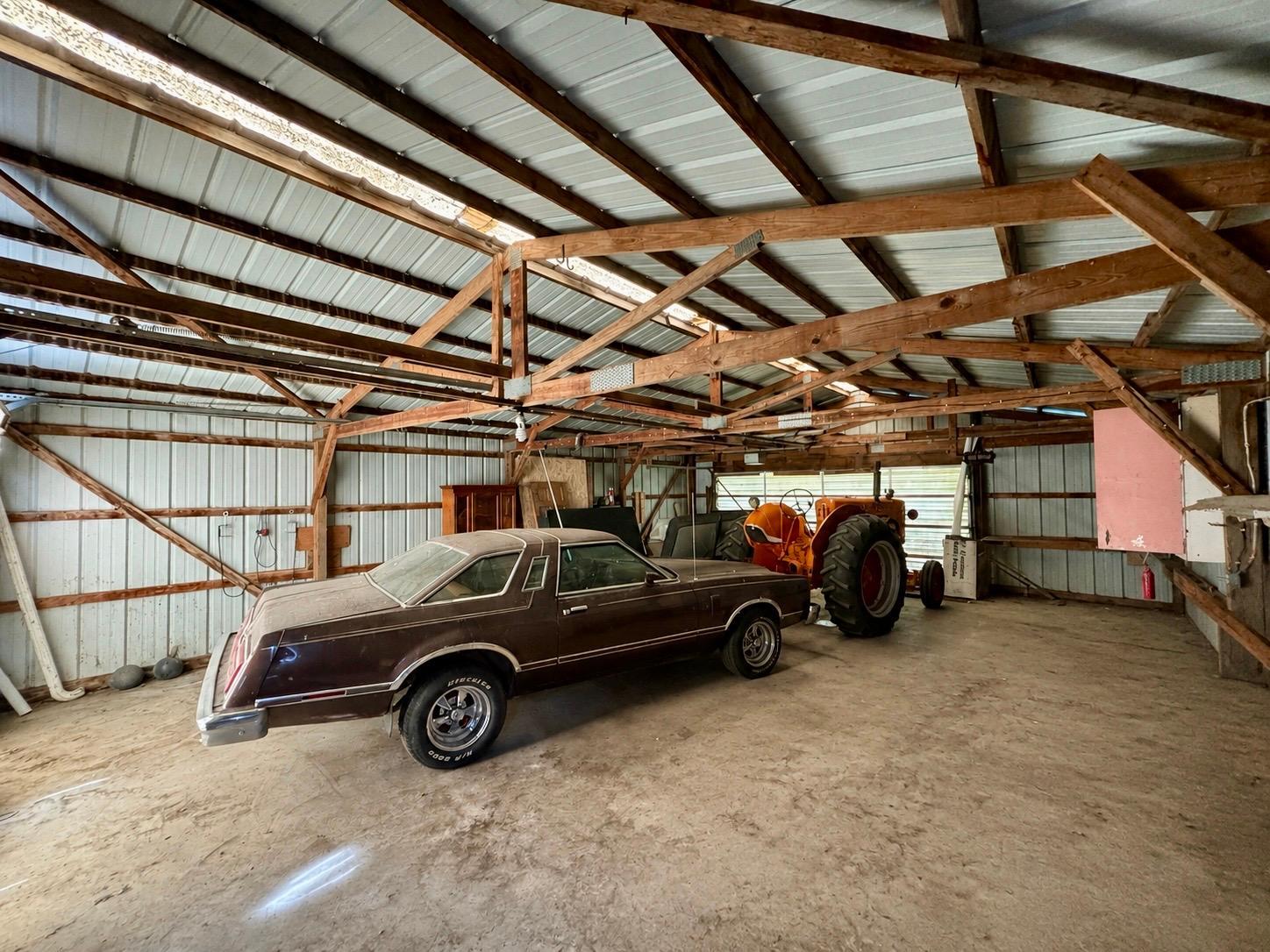 garage 1.jpg