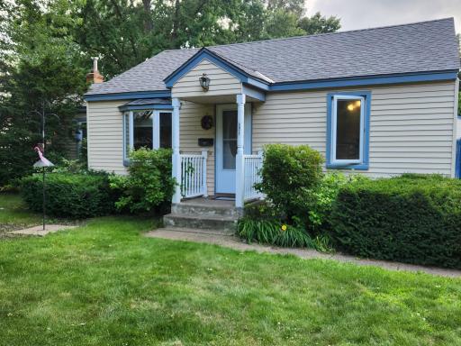 5817 Perry Avenue N, Crystal, MN 55429