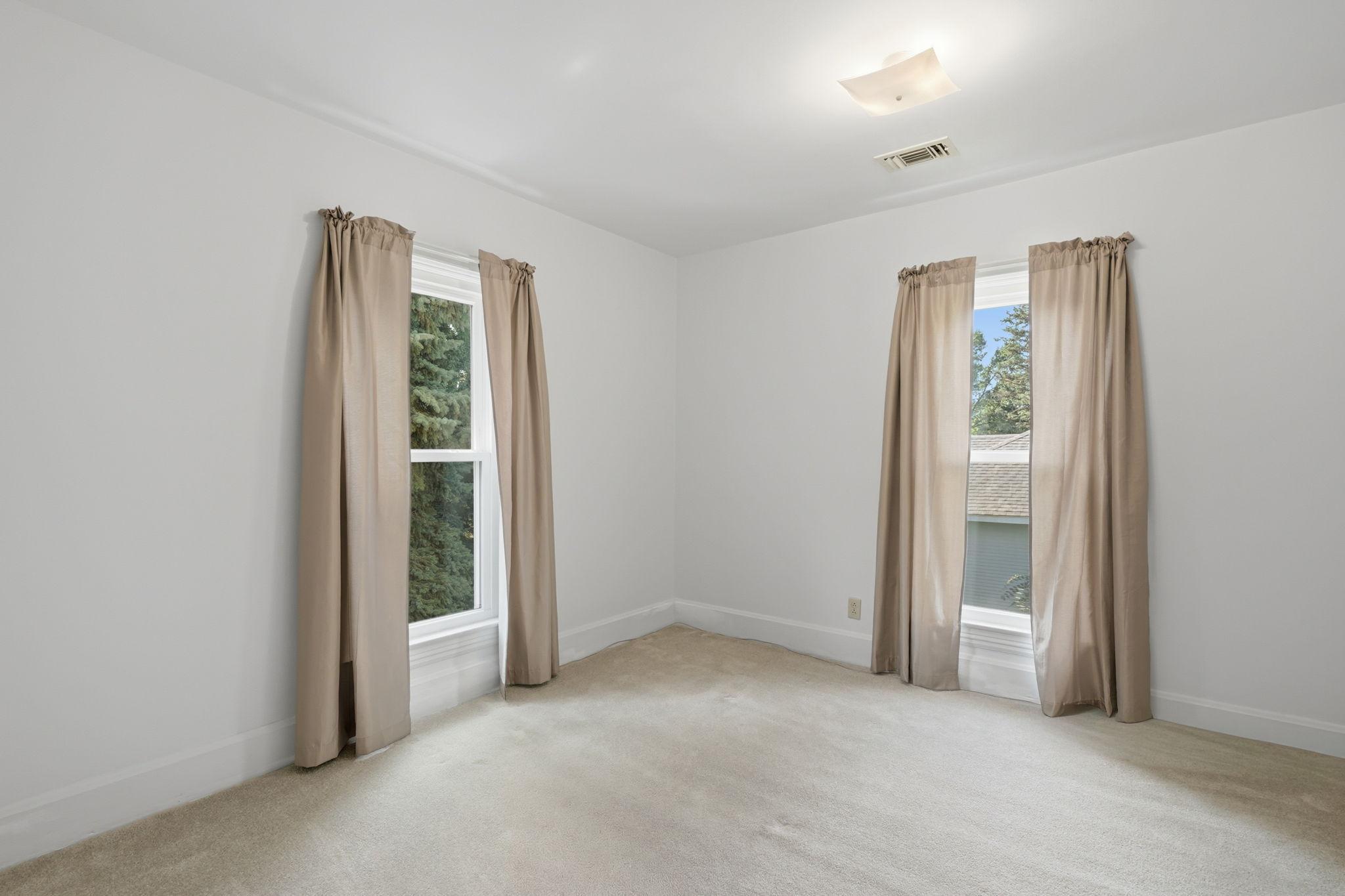 Upstairs Bedroom - 2