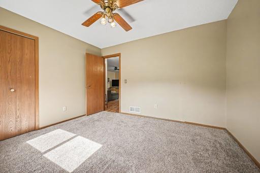 1516 Helmo Avenue N, Saint Paul, MN 55128
