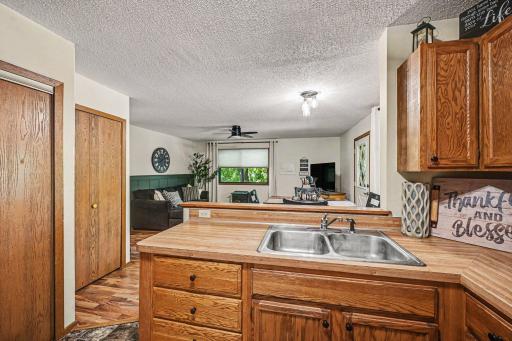 1516 Helmo Avenue N, Saint Paul, MN 55128