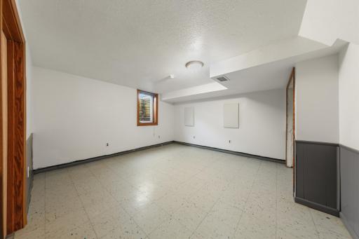 1235 Marsh Street, Mankato, MN 56001