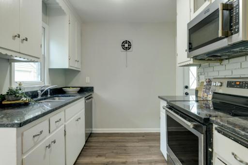 5718 Sumter Avenue N, Crystal, MN 55428