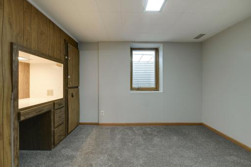 5718 Sumter Avenue N, Crystal, MN 55428