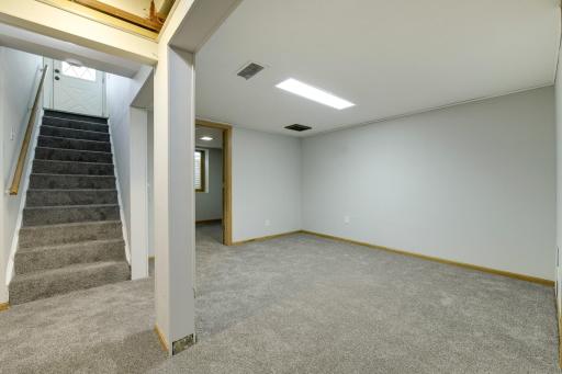 5718 Sumter Avenue N, Crystal, MN 55428
