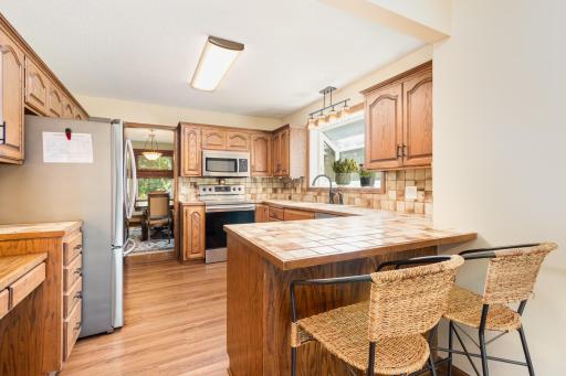 Sitting area in kitchen for conversation while cooking or coffee talk