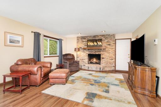 3013 Bluffs Drive, Mound, MN 55364
