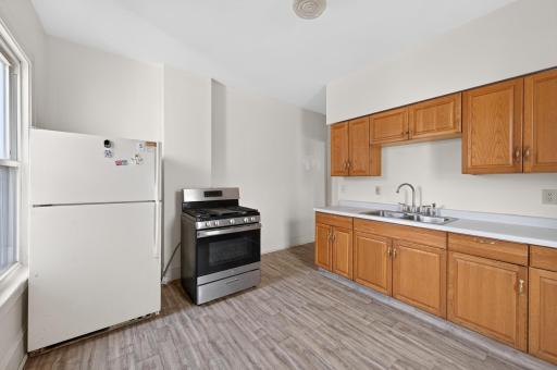 319/321 Aurora Avenue, Saint Paul, MN 55103
