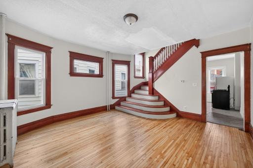 319/321 Aurora Avenue, Saint Paul, MN 55103