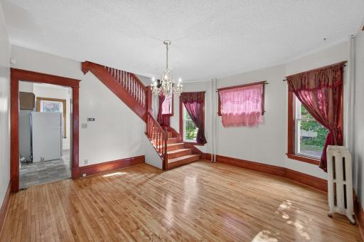 319/321 Aurora Avenue, Saint Paul, MN 55103