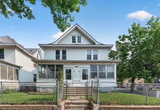 319/321 Aurora Avenue, Saint Paul, MN 55103