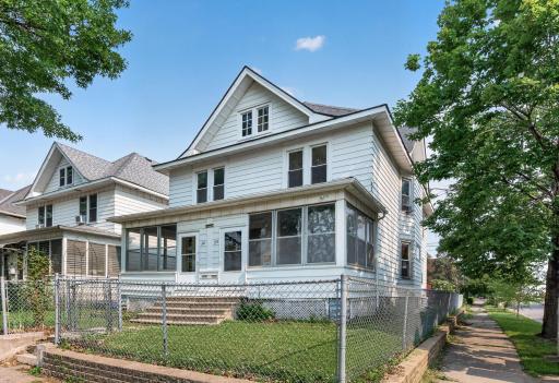 319/321 Aurora Avenue, Saint Paul, MN 55103