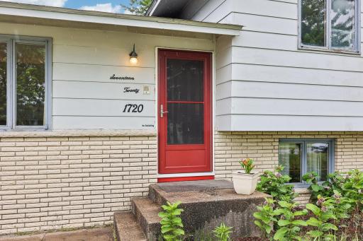 1720 69th Avenue N, Minneapolis, MN 55430