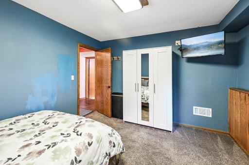 12501 63rd Avenue N, Osseo, MN 55369