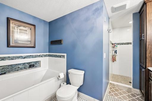 12501 63rd Avenue N, Osseo, MN 55369